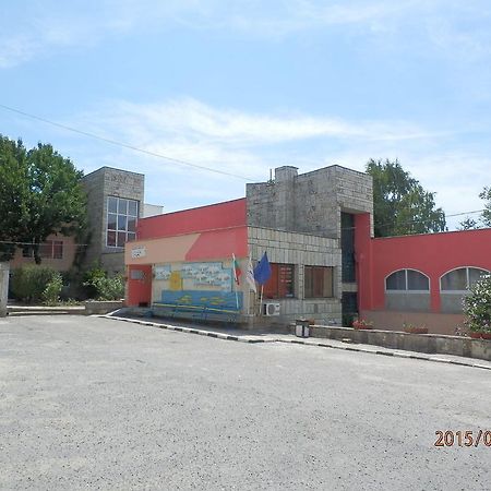 בלצ'יק Olimpia Supersnab Hotel מראה חיצוני תמונה