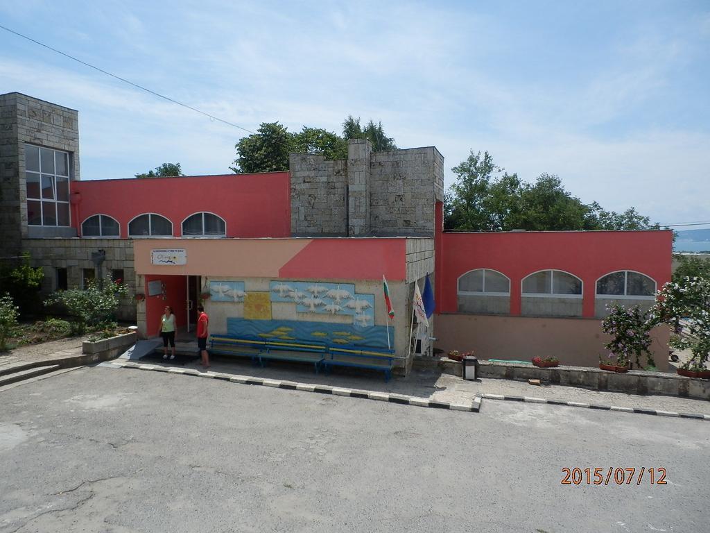 בלצ'יק Olimpia Supersnab Hotel מראה חיצוני תמונה