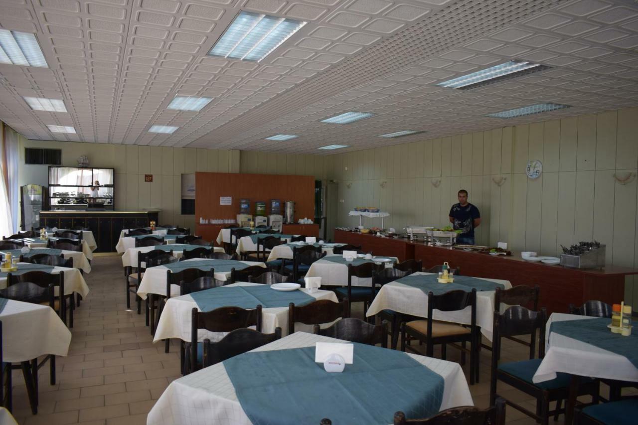 בלצ'יק Olimpia Supersnab Hotel מראה חיצוני תמונה