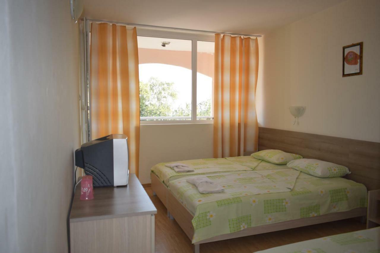 בלצ'יק Olimpia Supersnab Hotel מראה חיצוני תמונה